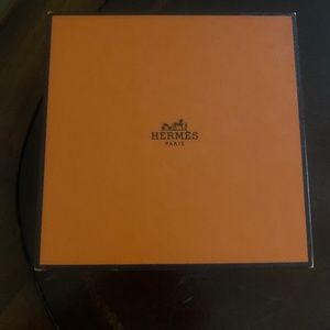 2 Hermes boxes